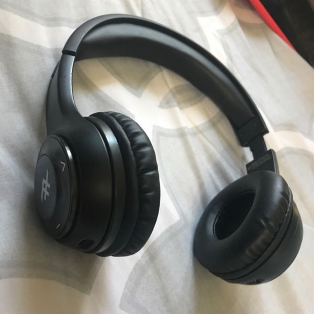 Bluetooth headphones